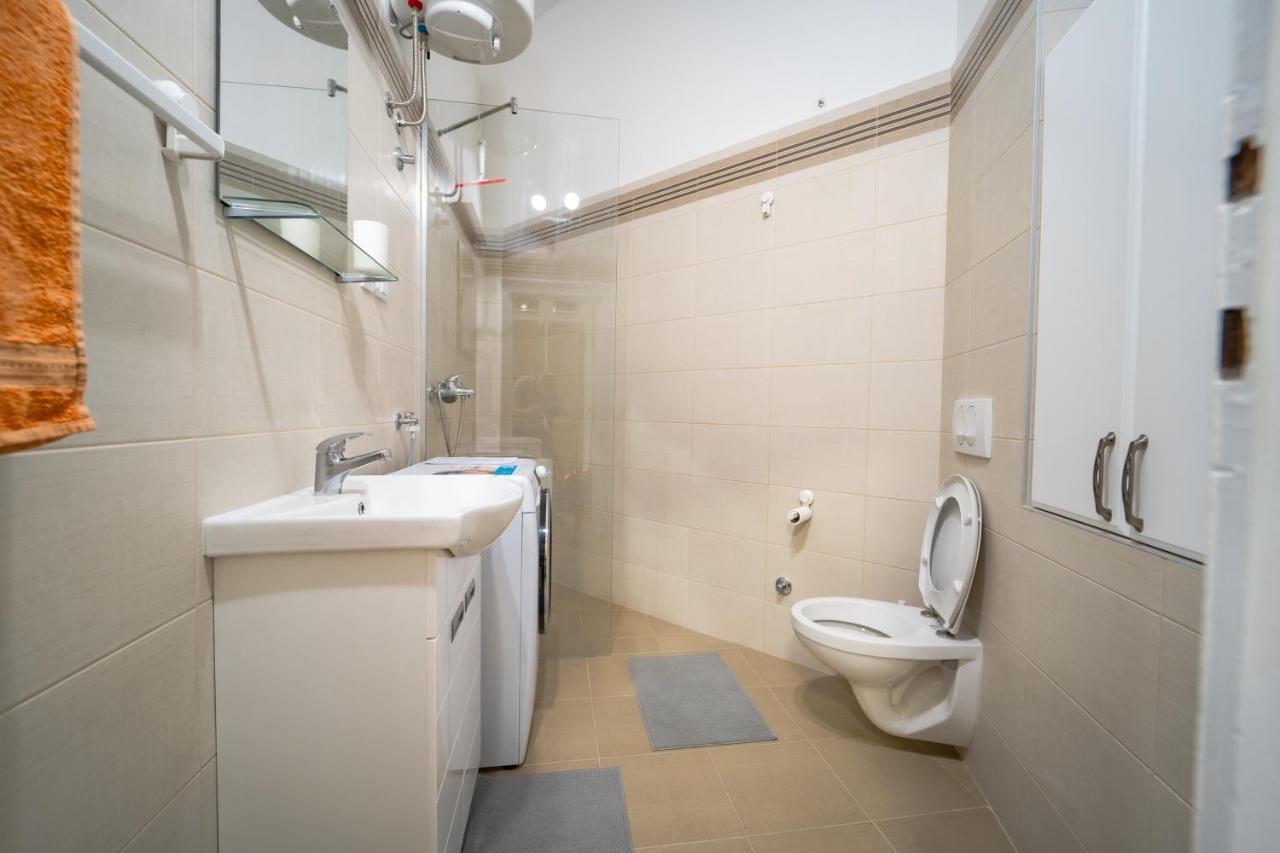 Botanical9, Belgrade Centre, 2 Bedroom Apartment Luaran gambar